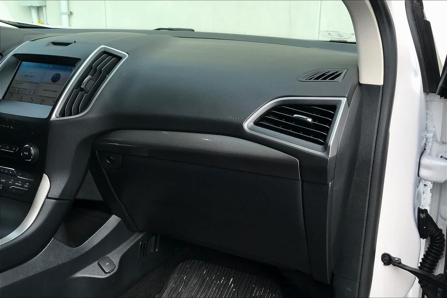 Certified 2019 Ford Edge SEL w/ Equipment Group 201A AWD/4WD image 19