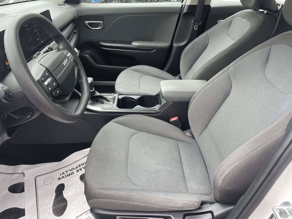 Used 2025 Kia K4 FWD image 13