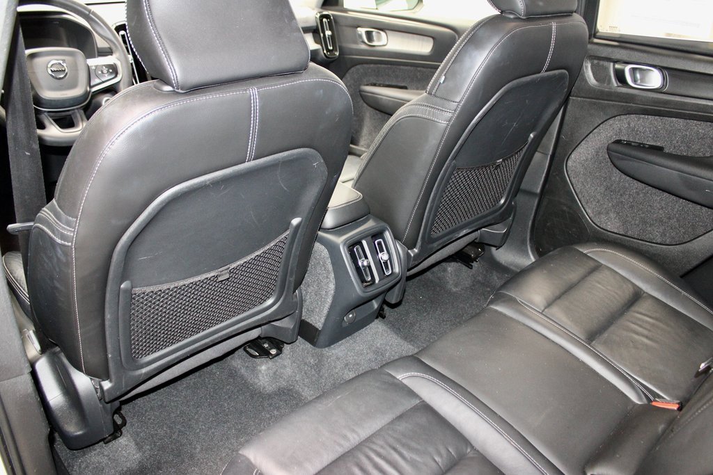Used 2022 Volvo XC40 T5 Inscription image 22