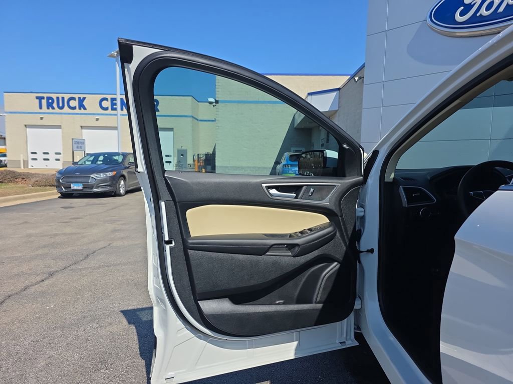Certified 2024 Ford Edge SEL w/ Convenience Package image 15
