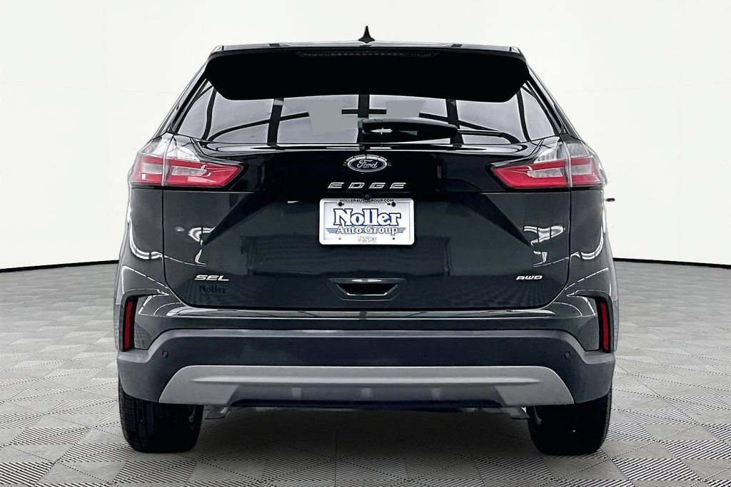 Certified 2023 Ford Edge SEL w/ Convenience Package AWD/4WD image 4