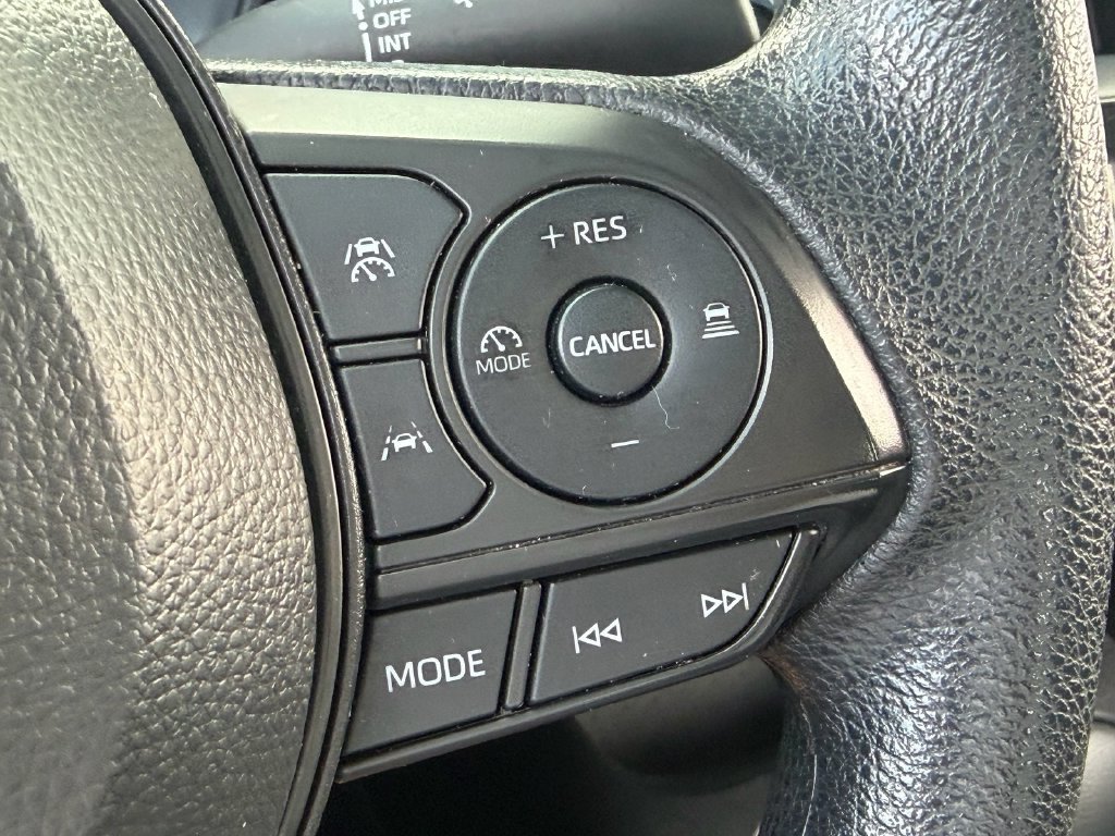 Used 2024 Toyota Corolla LE FWD image 23