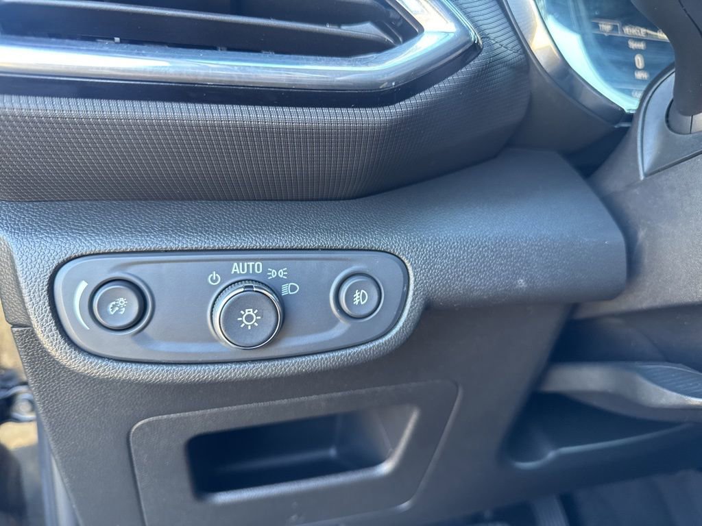 Used 2023 Chevrolet TrailBlazer LT image 54