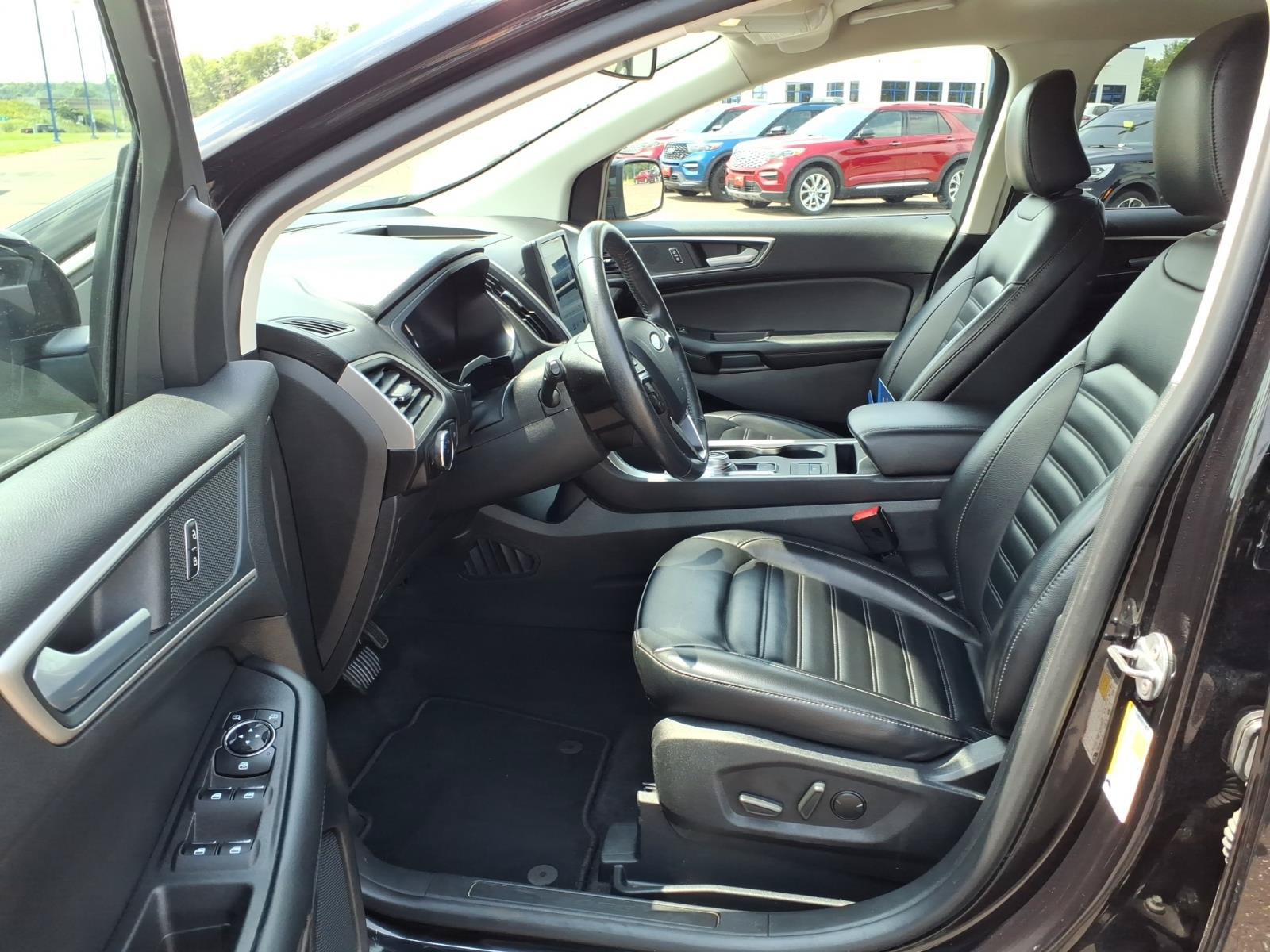 Certified 2024 Ford Edge SEL AWD/4WD image 10