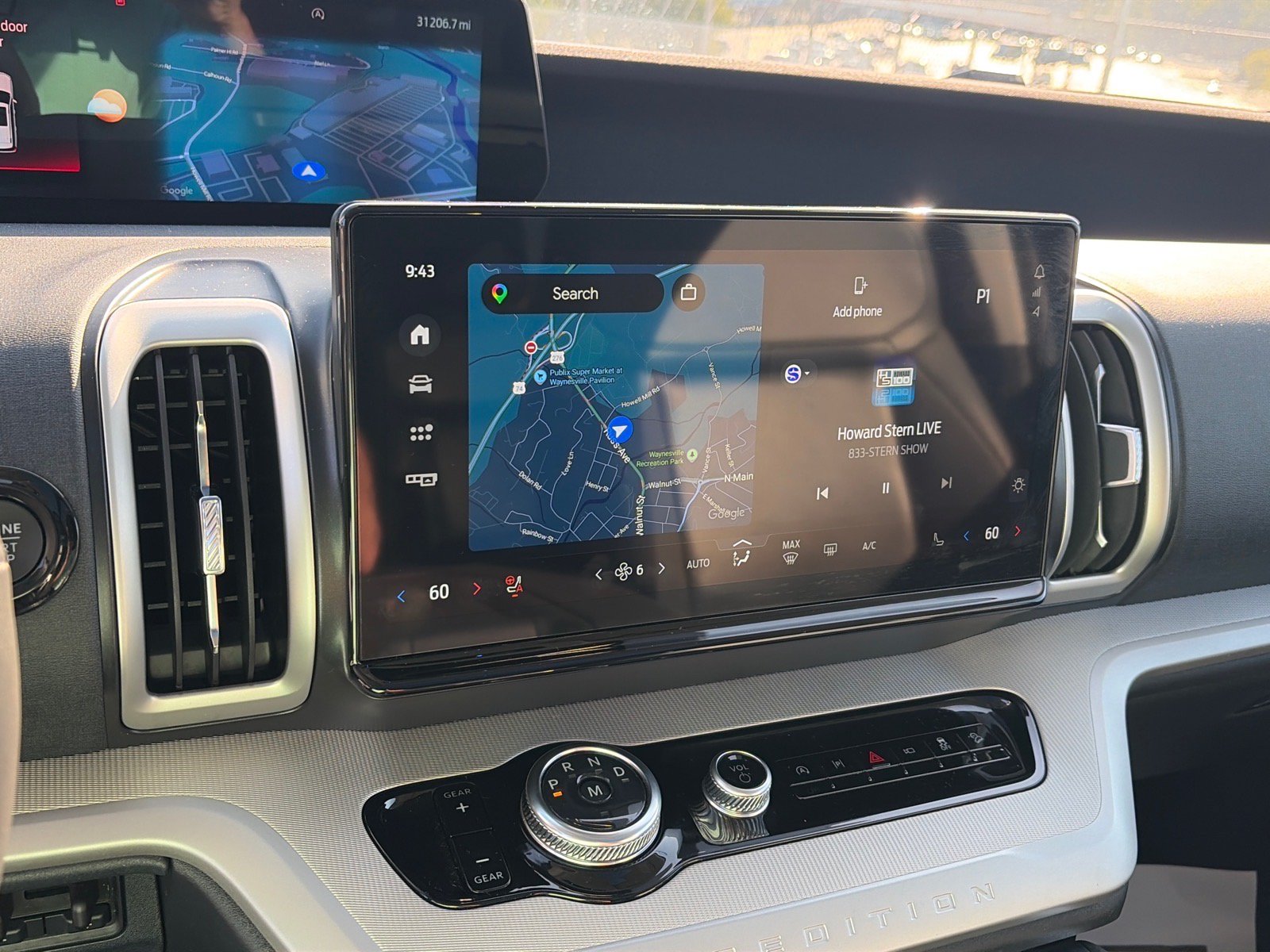 Certified 2025 Ford Expedition Active AWD/4WD image 5