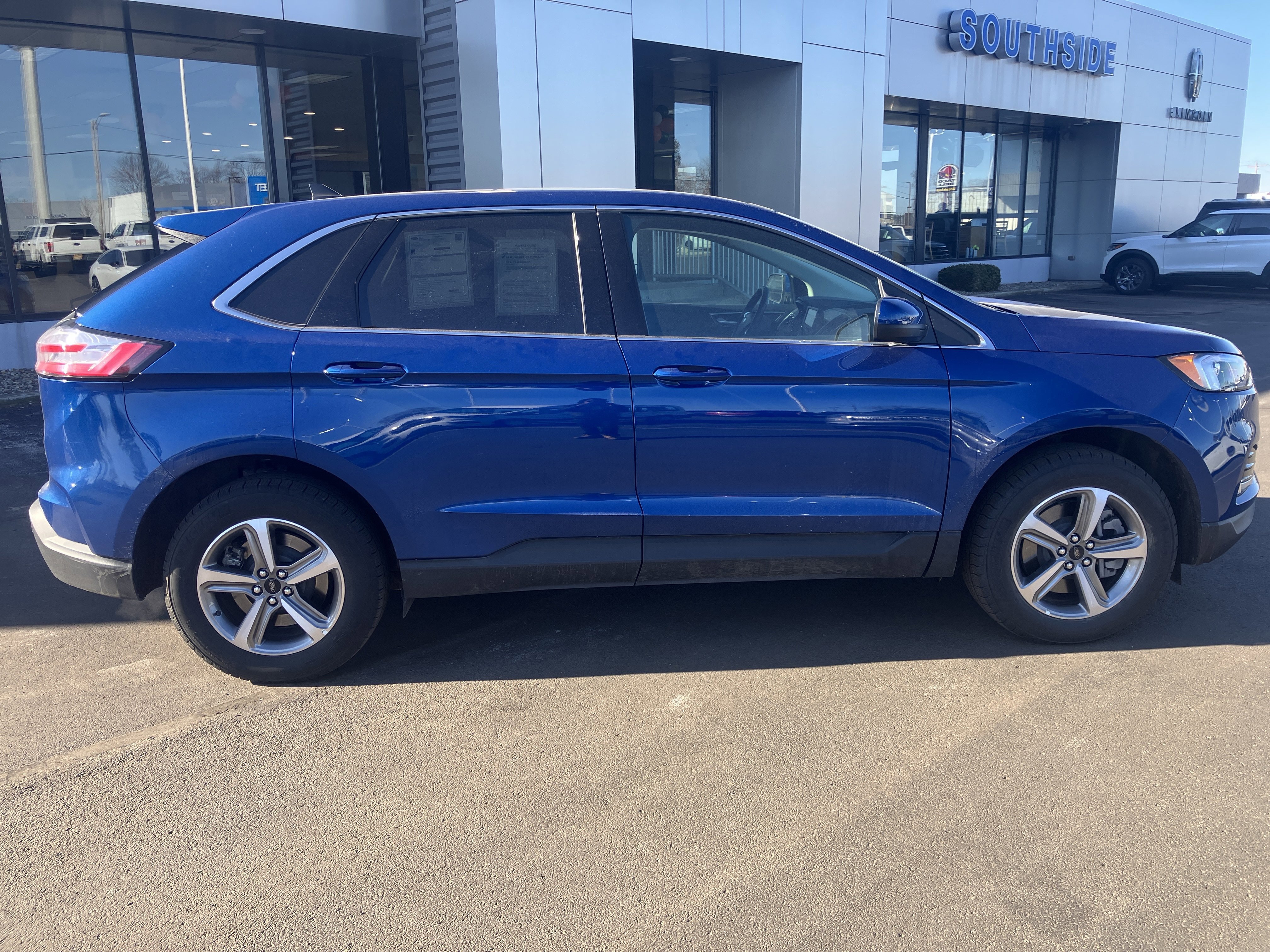 Certified 2023 Ford Edge SEL w/ Convenience Package image 6