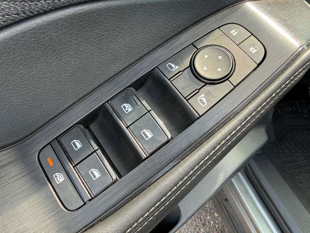Used 2022 Nissan Rogue SV AWD/4WD image 23