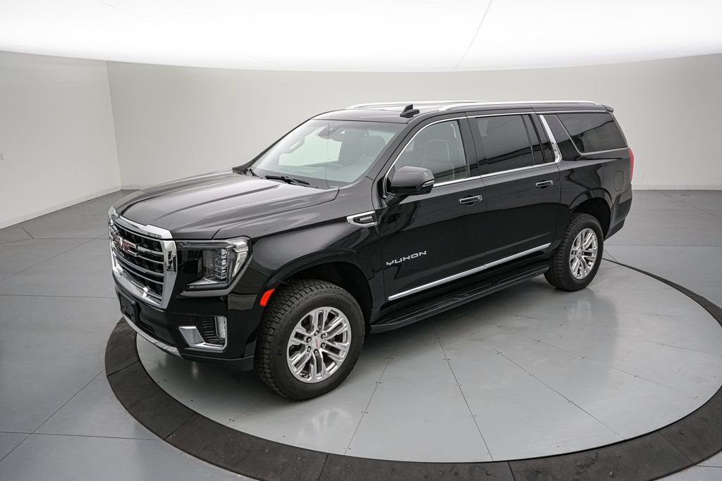 Used 2023 GMC Yukon XL SLT w/ SLT Luxury Package AWD/4WD image 8