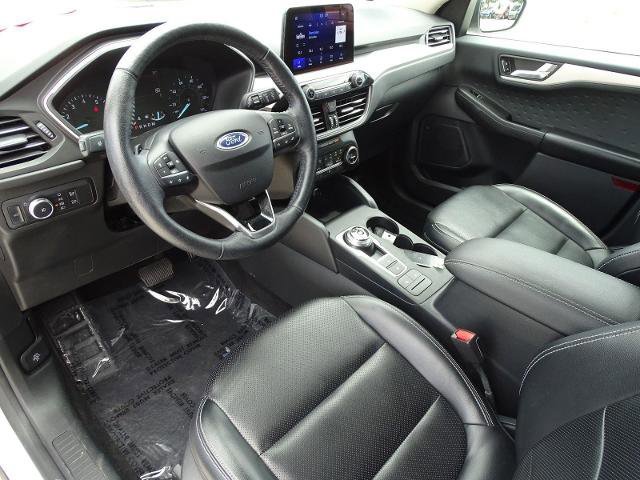 Certified 2020 Ford Escape SEL image 11
