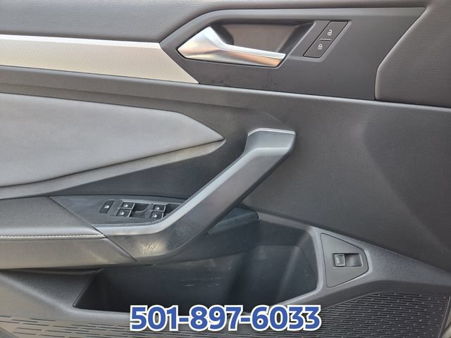 Used 2025 Volkswagen Jetta SE FWD image 26