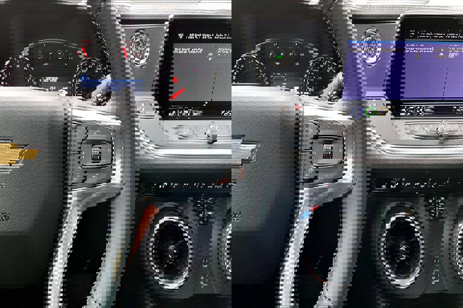 Used 2020 Chevrolet Blazer LT image 25