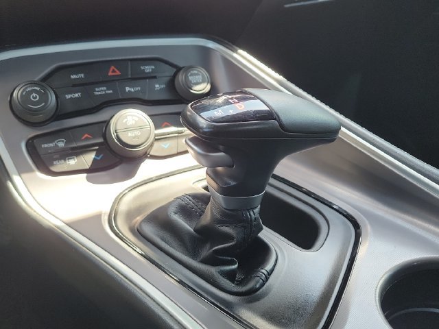 Used 2022 Dodge Challenger R/T RWD image 23