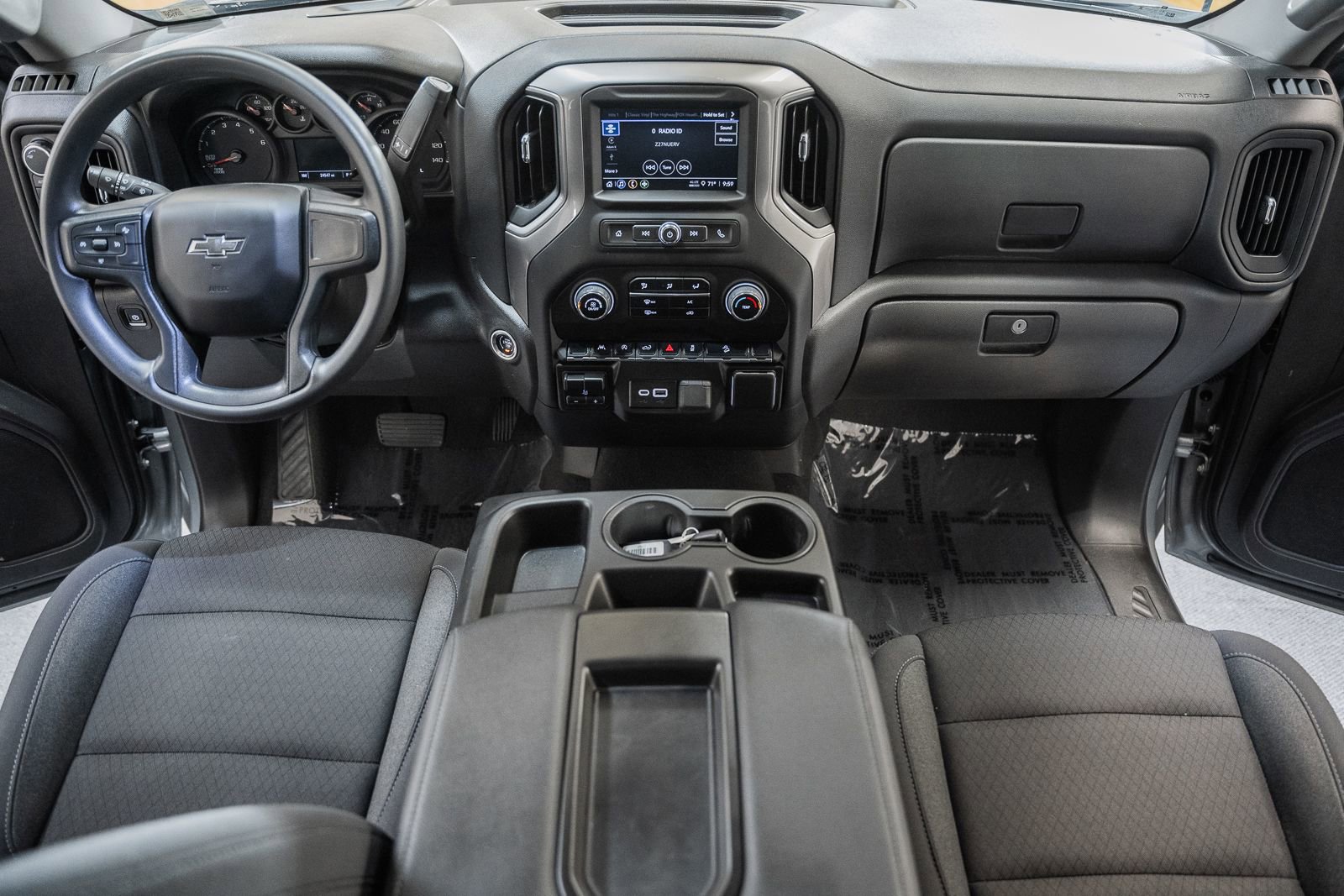 Used 2025 Chevrolet Silverado 1500 Custom Trail Boss w/ Dark Appearance Package image 27