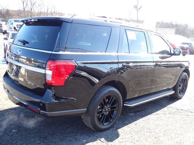Certified 2023 Ford Expedition XLT image 4