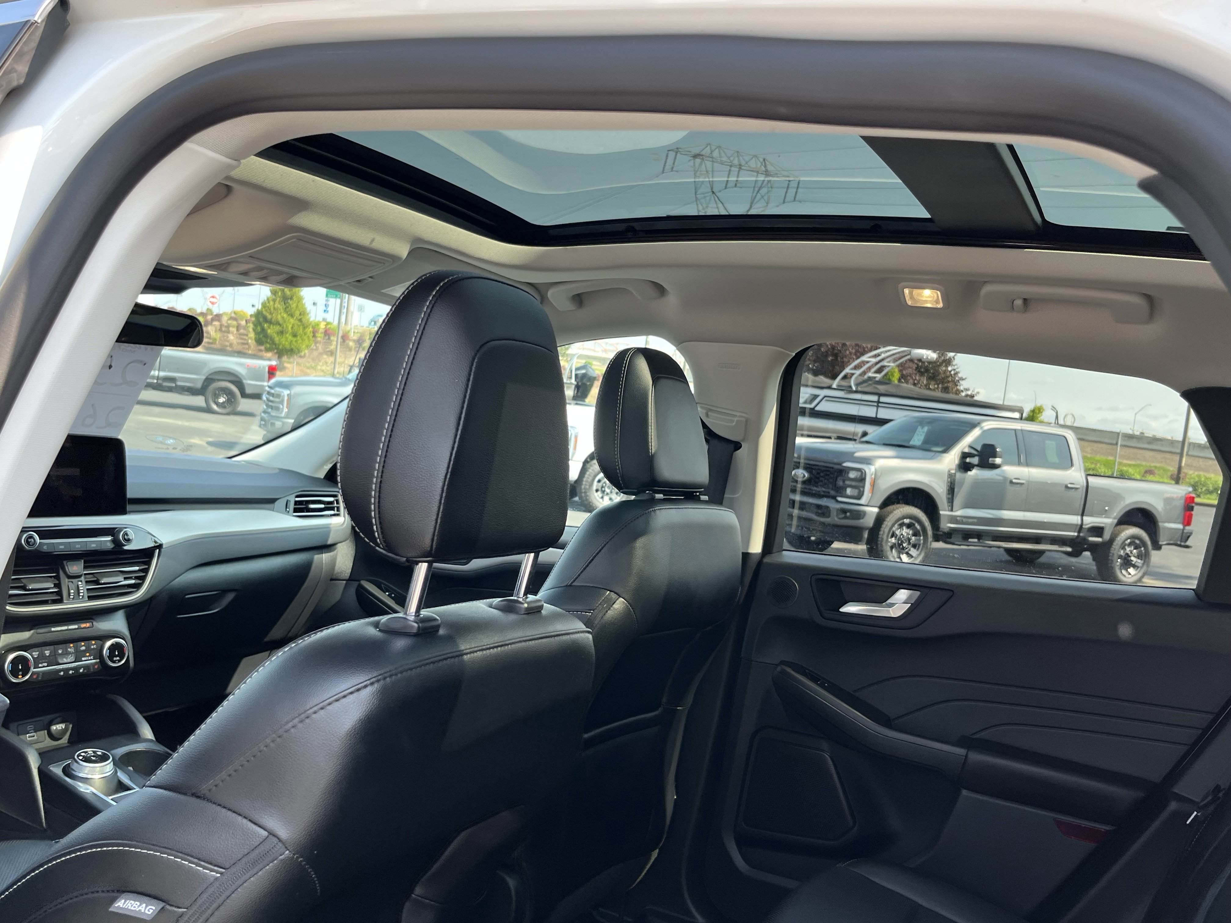 Certified 2022 Ford Escape SEL w/ Technology Package image 12