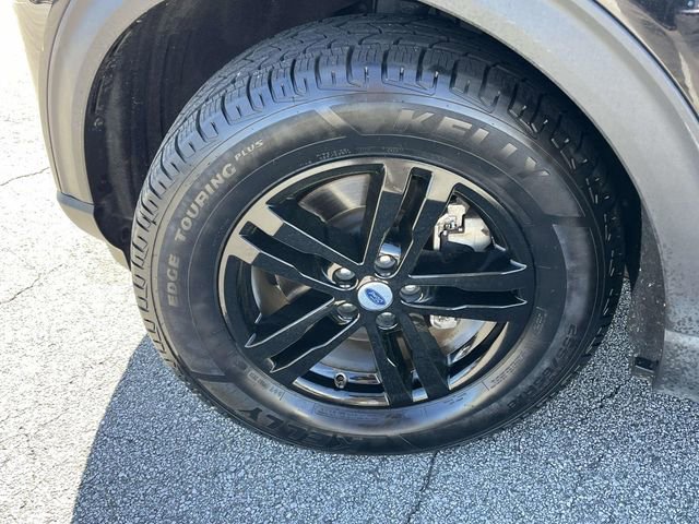 Certified 2021 Ford Explorer XLT w/ Equipment Group 202A image 9