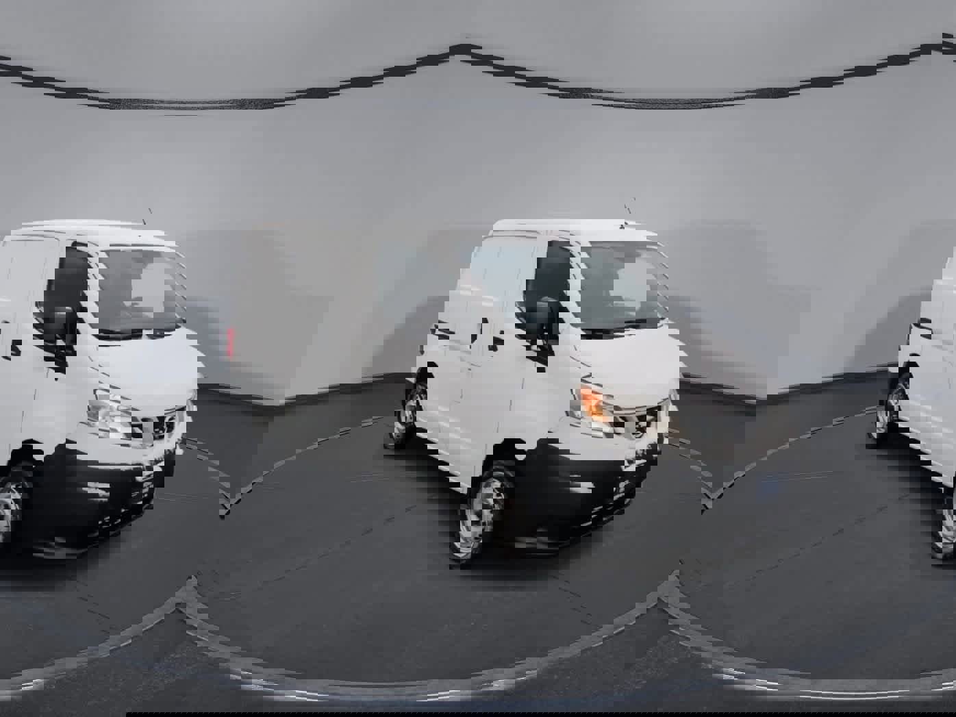 Used 2017 Nissan NV200 S w/ Back Door Glass Package image 2