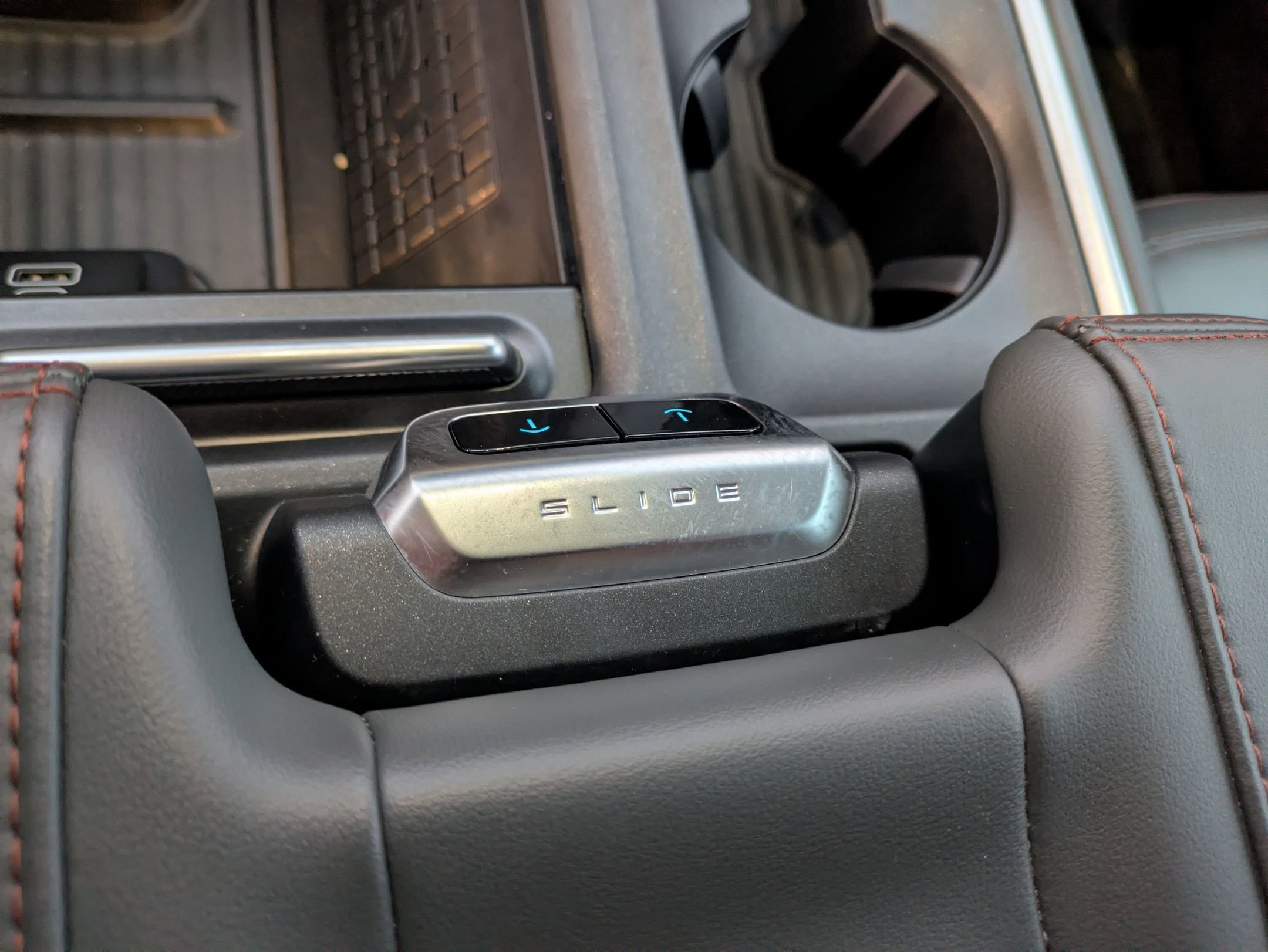 Certified 2025 Ford Expedition Active image 24