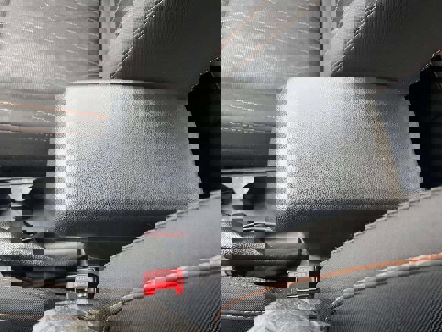 Certified 2021 Ford EcoSport SE w/ SE Appearance Package image 22