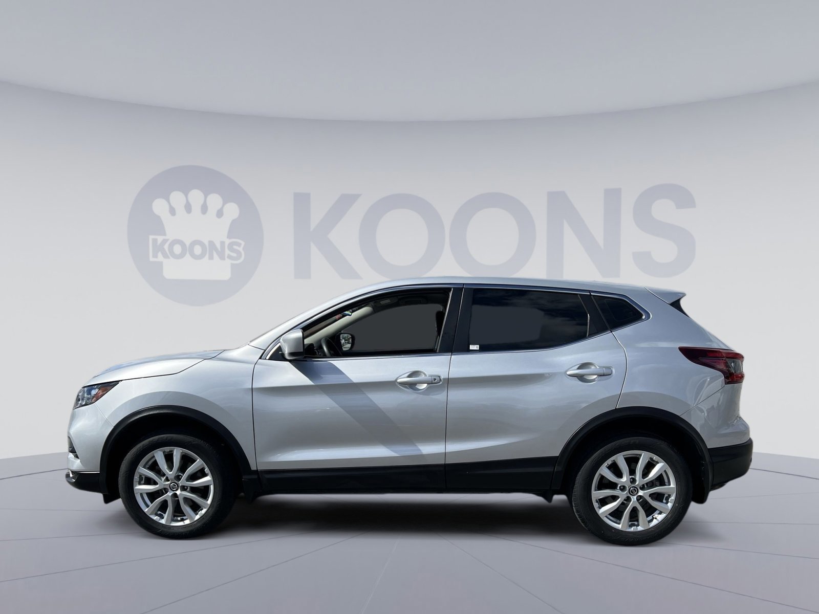Used 2021 Nissan Rogue Sport S image 6