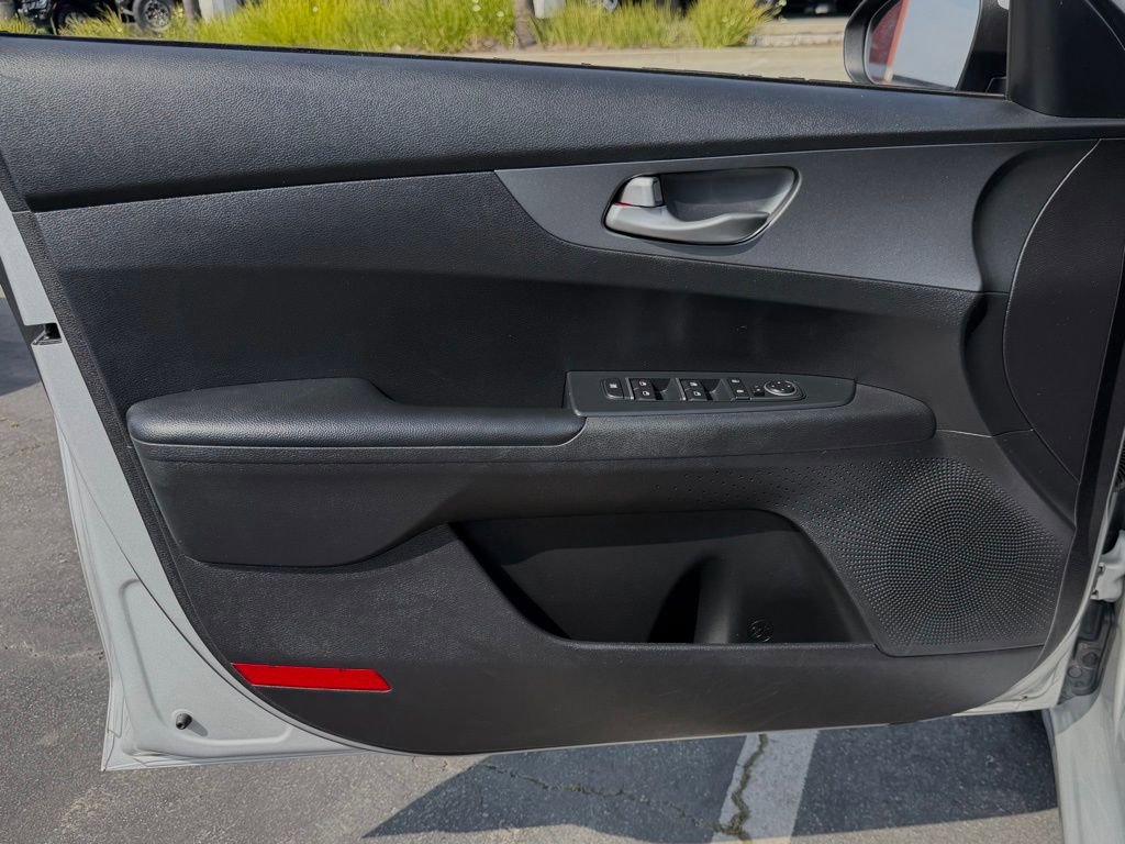 Used 2020 Kia Forte LXS image 15