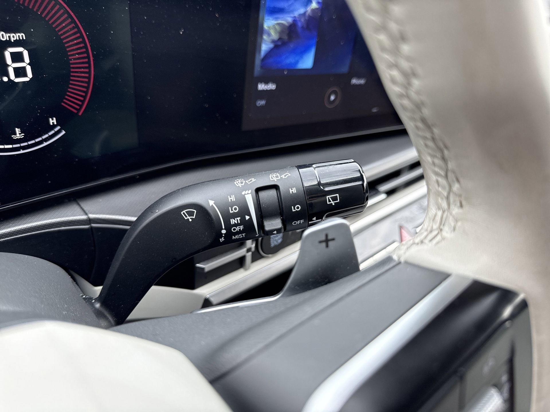 Used 2025 Hyundai Santa Fe SEL image 17