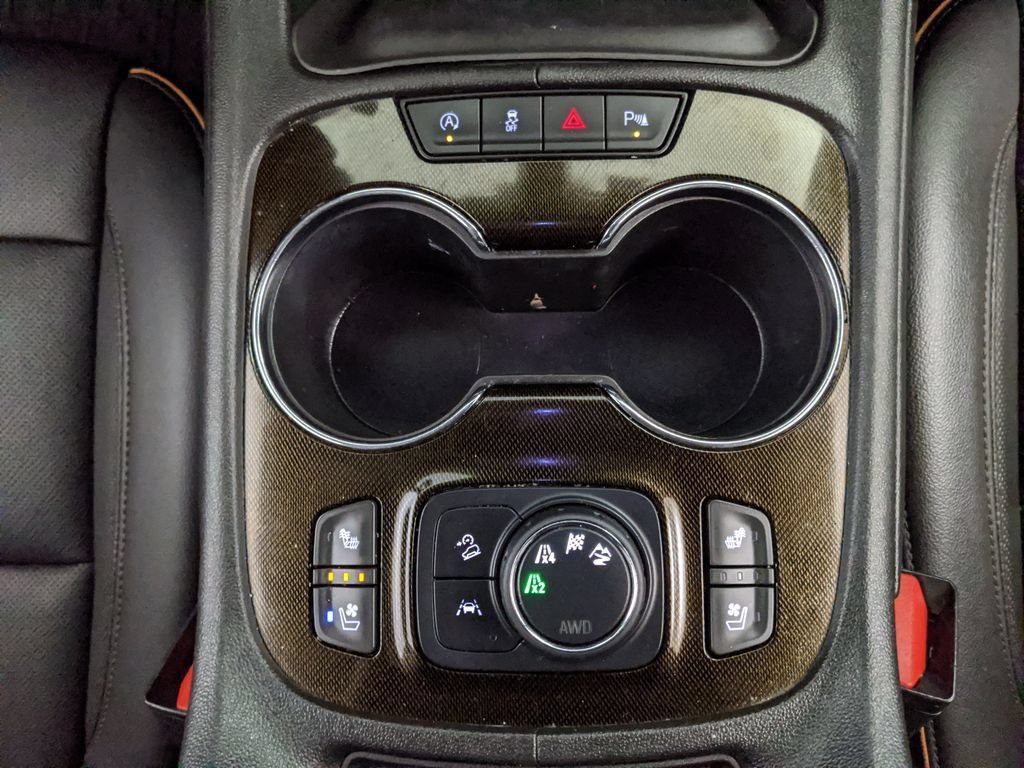 Used 2023 GMC Acadia AT4 w/ Technology Package AWD/4WD image 10