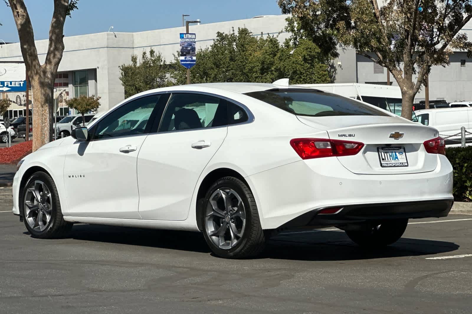 Used 2024 Chevrolet Malibu LT FWD image 7