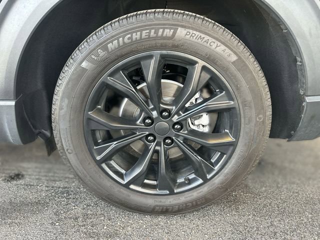 Certified 2023 Ford Explorer XLT w/ Equipment Group 202A RWD image 10