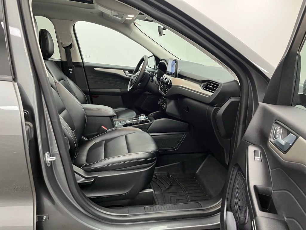 Certified 2022 Ford Escape SEL image 26