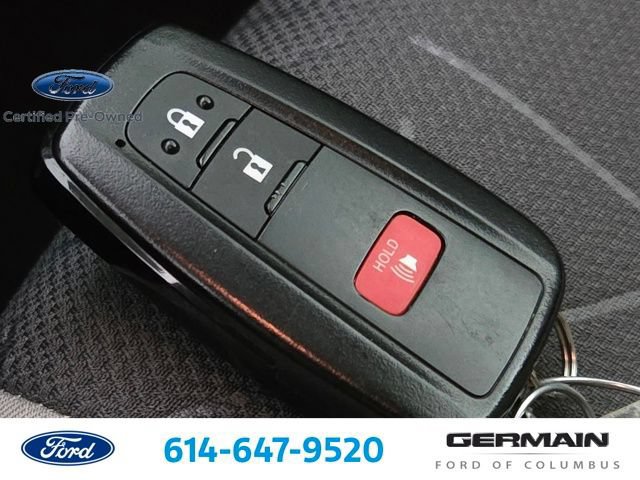 Used 2021 Toyota RAV4 XLE AWD/4WD image 37