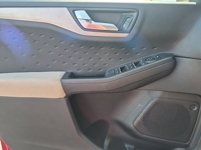 Certified 2020 Ford Escape SE FWD image 13