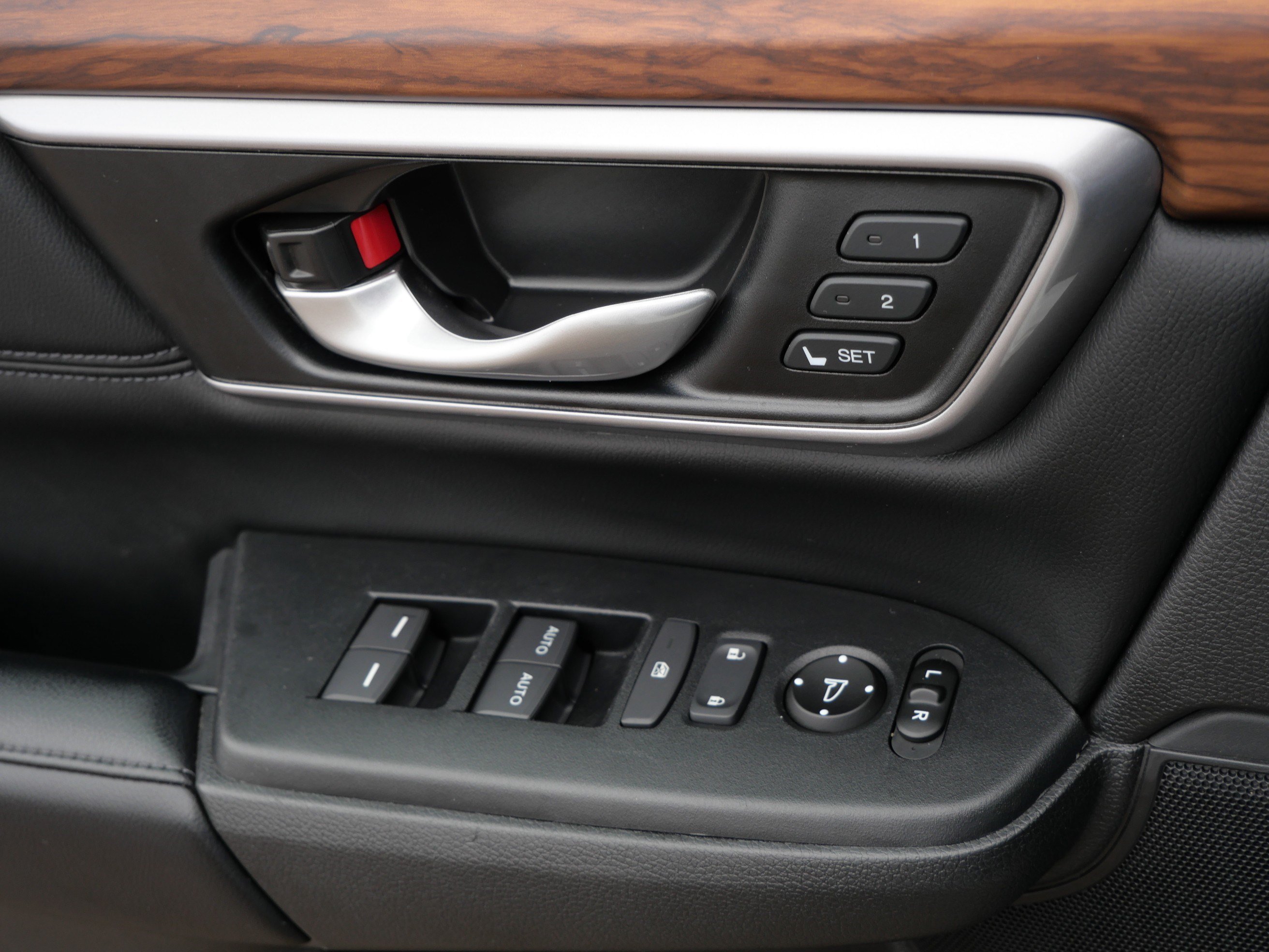 Used 2018 Honda CR-V EX-L image 27