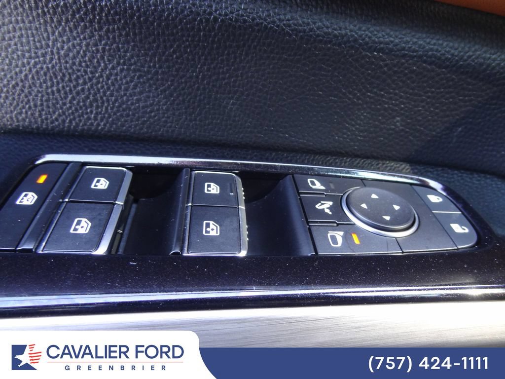 Used 2024 Nissan Pathfinder Platinum AWD/4WD image 20