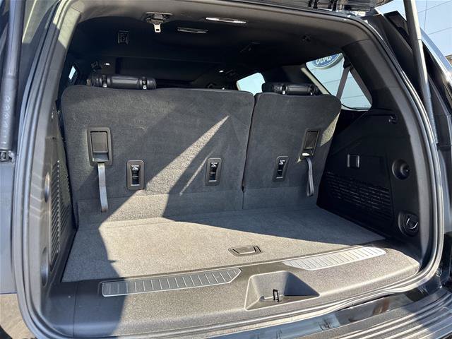 Used 2024 Chevrolet Tahoe RST RWD image 31