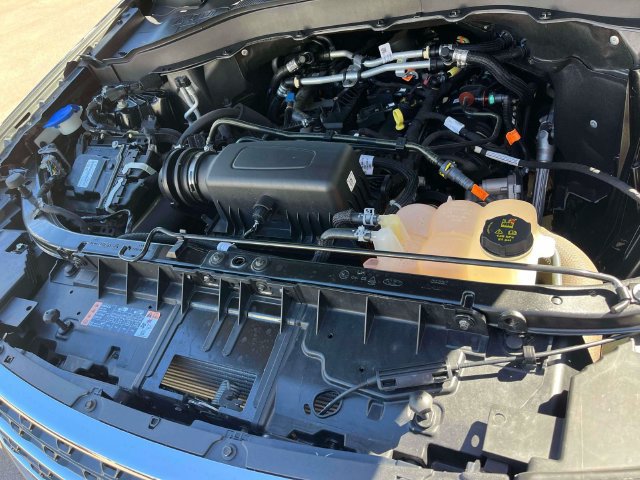 Certified 2023 Ford Explorer XLT RWD image 13