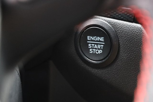 Certified 2025 Ford Escape ST-Line FWD image 14