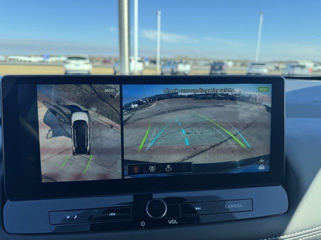 Used 2024 Nissan Rogue SL w/ SL Premium Package image 21