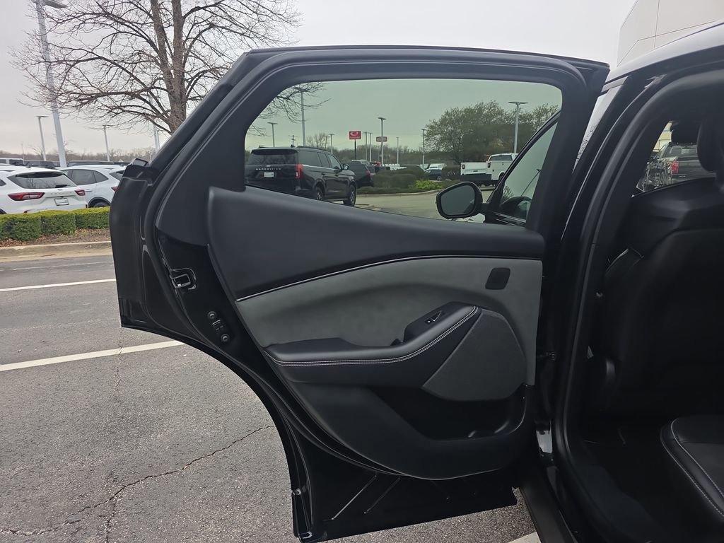 Certified 2025 Ford Mustang Mach-E GT image 35