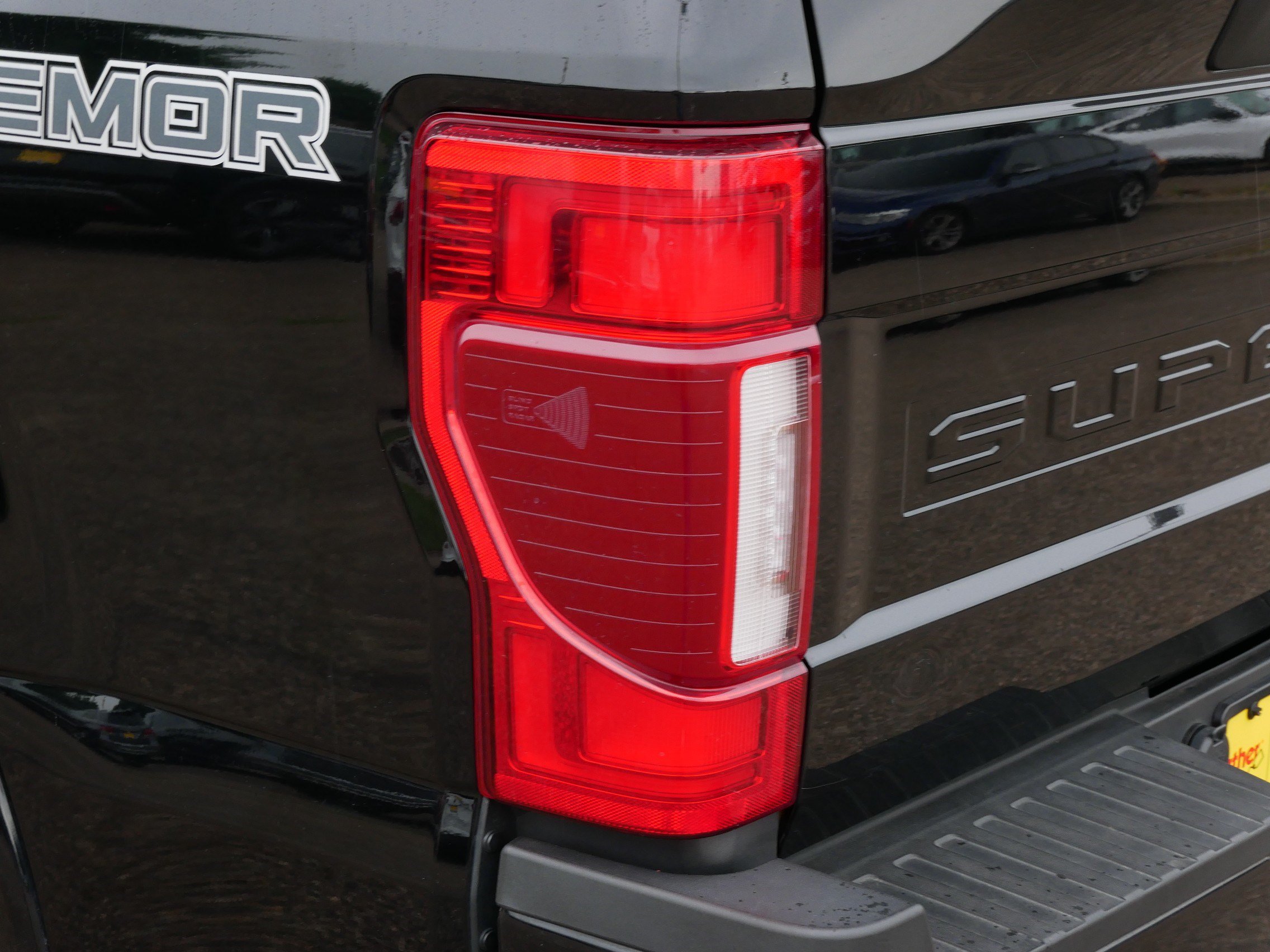 Certified 2022 Ford F250 Lariat w/ Tremor Off-Road Package AWD/4WD image 17