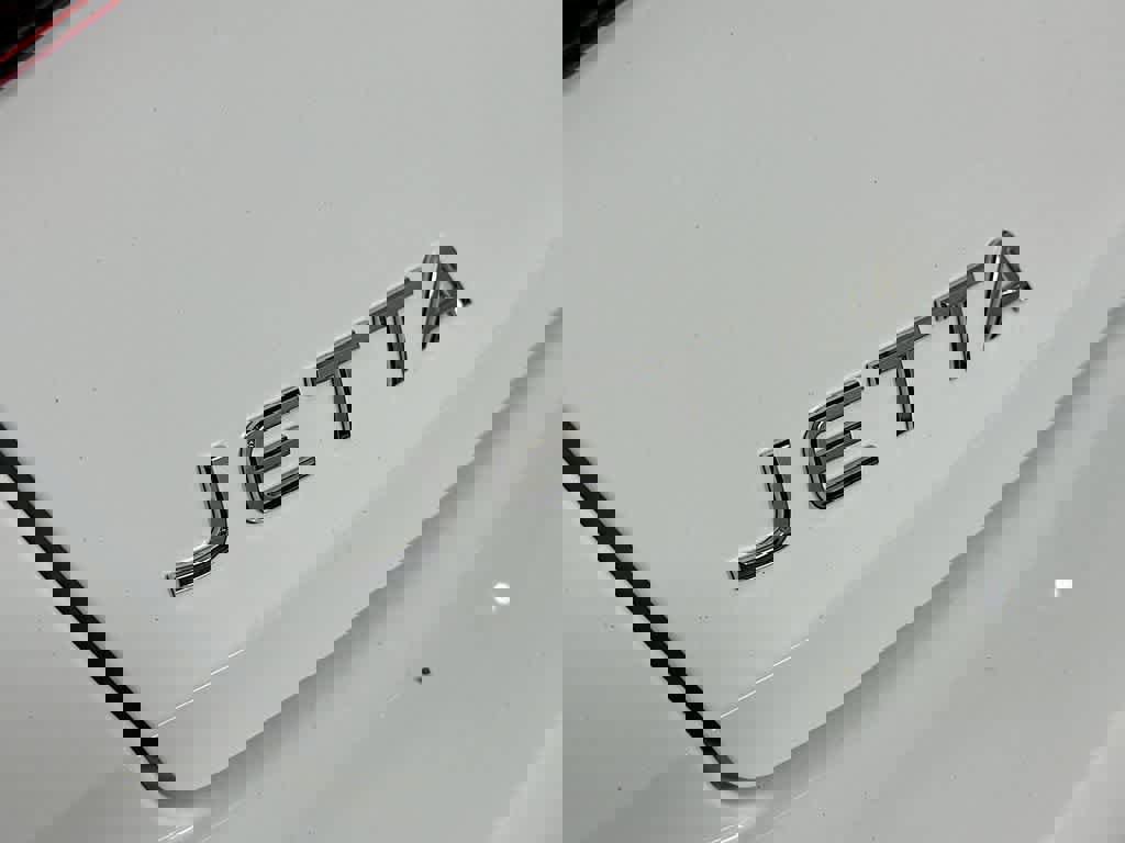 Used 2022 Volkswagen Jetta Sport image 10