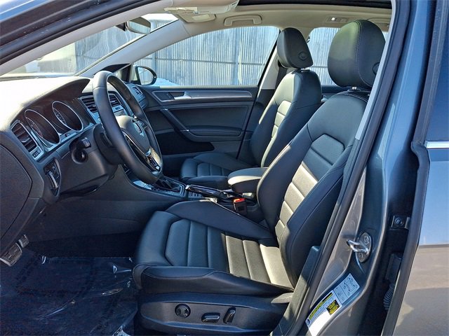 Used 2018 Volkswagen Golf Alltrack SEL image 13