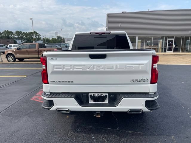 Used 2022 Chevrolet Silverado 1500 High Country w/ Technology Package AWD/4WD image 6