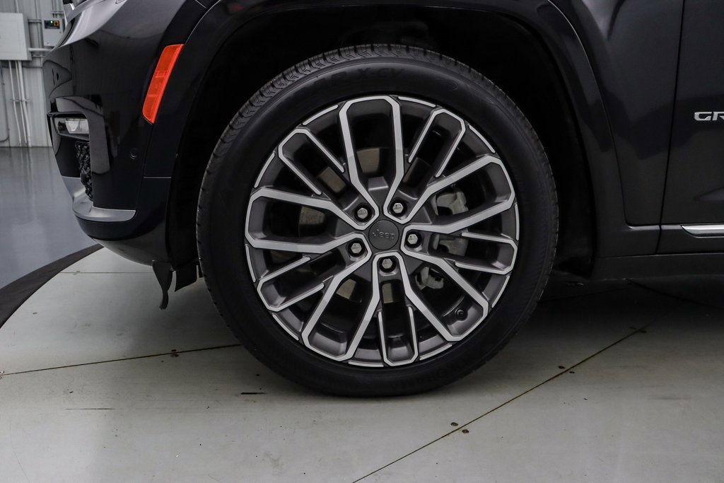 Used 2024 Jeep Grand Cherokee L Summit image 10