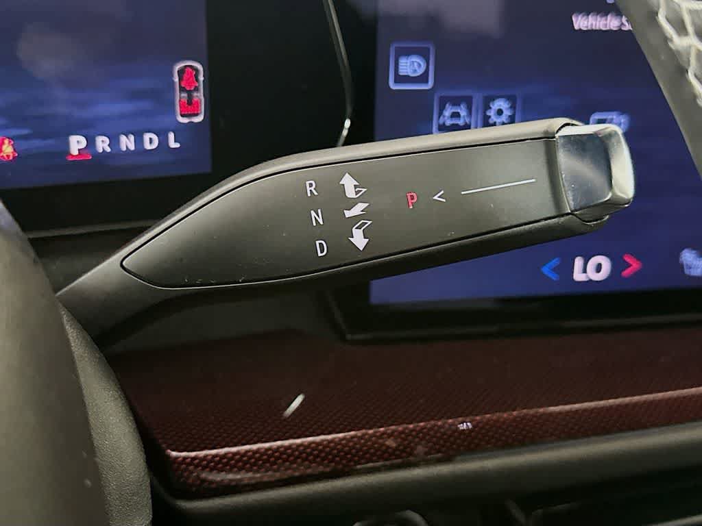 Used 2025 Chevrolet Traverse Z71 AWD/4WD image 19