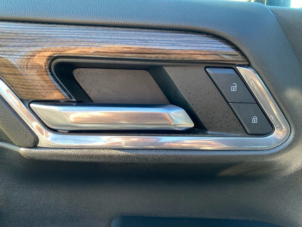 Used 2024 Chevrolet Silverado 2500 LT image 14