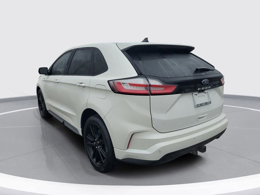Certified 2023 Ford Edge ST-Line w/ Class II Trailer Tow Package image 2