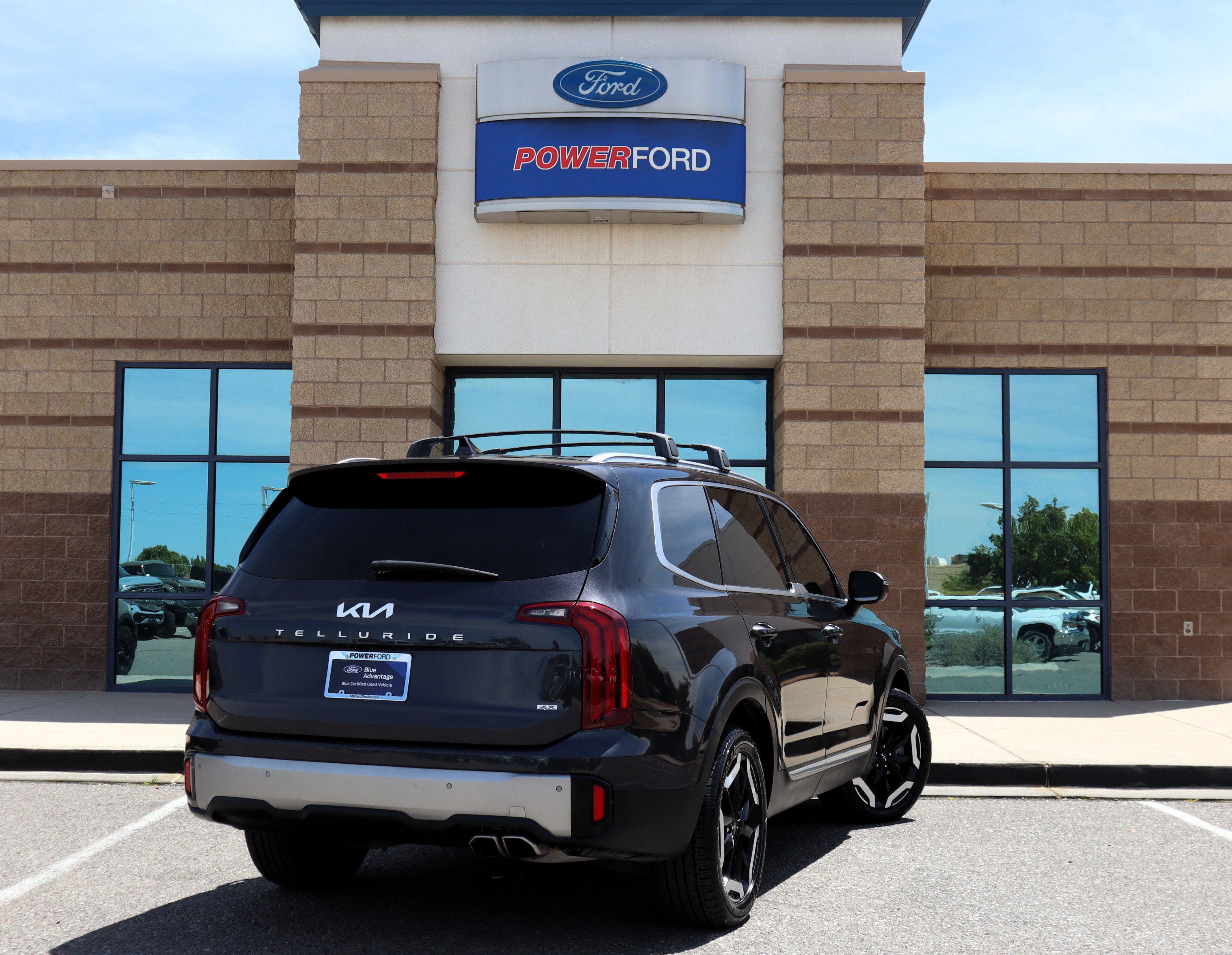 Used 2025 Kia Telluride S AWD/4WD image 6