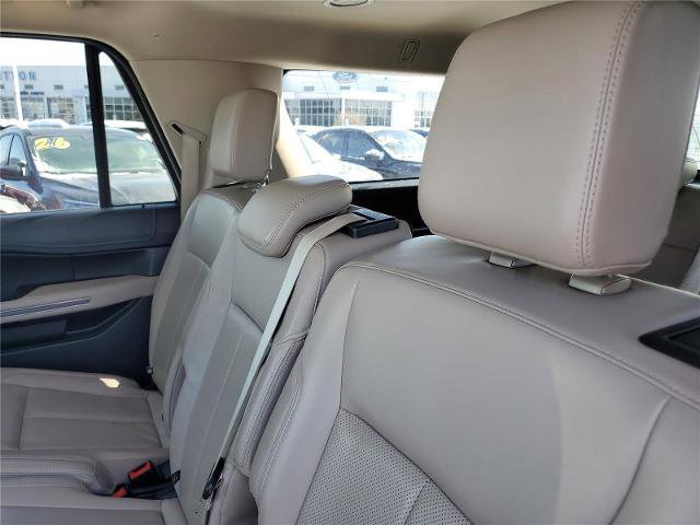 Certified 2023 Ford Expedition Max XLT image 31