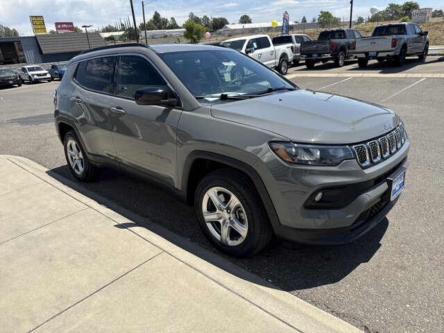 Used 2024 Jeep Grand Cherokee Limited 4xe AWD/4WD image 7